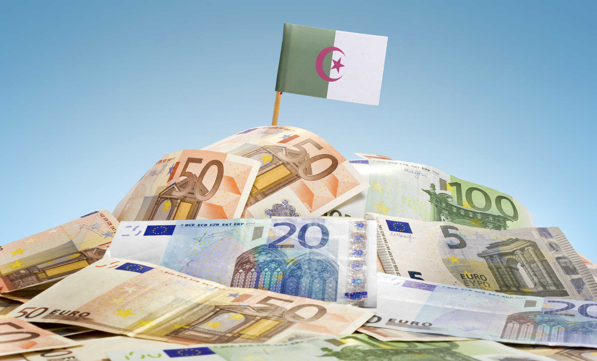 خبر سيٌفرح كثيرين في الجزائر ممن يكسبون الأموال بالأورو و الدولار من خلال الانترنت