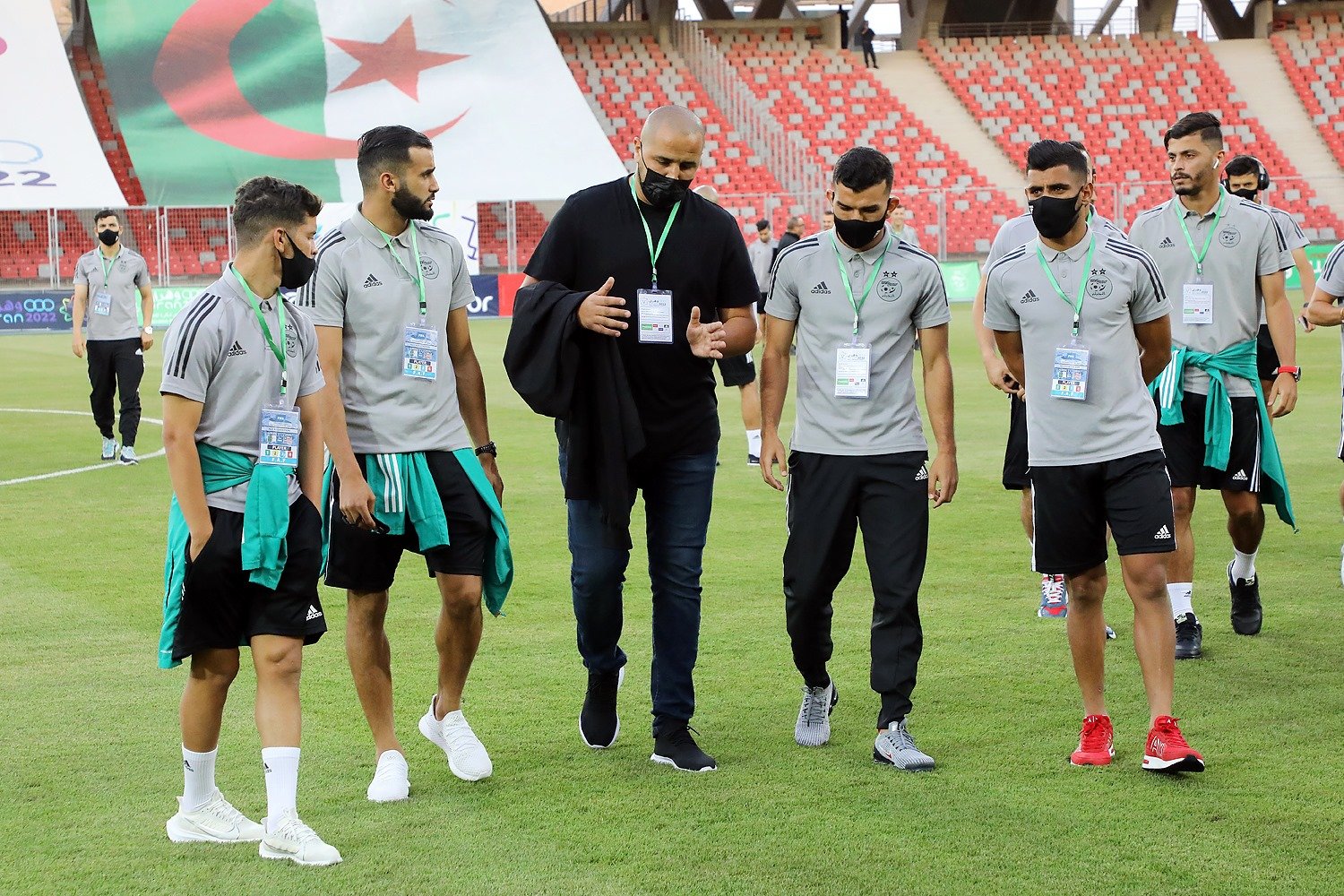 مجيد بوقرة : سأستعين بعدة لاعبين من  المنتخب الأول في  كأس العرب في صورة بونجاح  وبلايلي