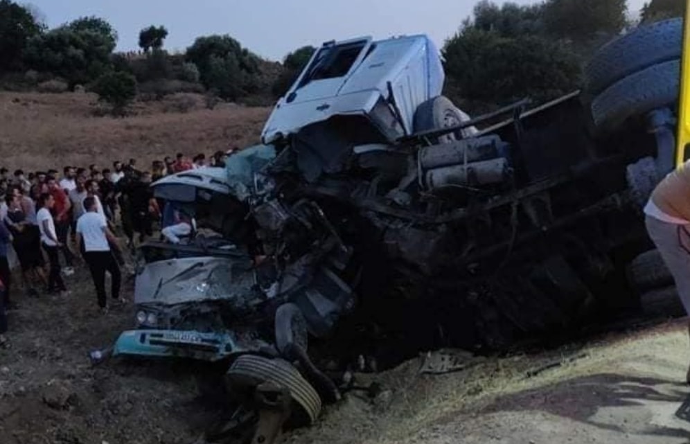 وكيل الجمهورية يكشف تفاصيل جديدة حول حادث قسنطينة: سائق الشاحنة كان يسير بسرعة كبيرة