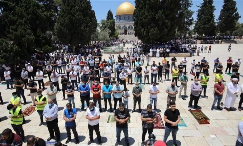 إقامة صلاة الغائب على أرواح شهداء الحرائق ، بفلسطين  !