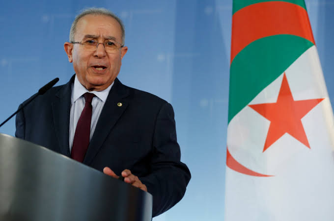 الدبلوماسية الجزائرية ترد على أكاذيب سفير المخزن لدى الأمم المتحدة