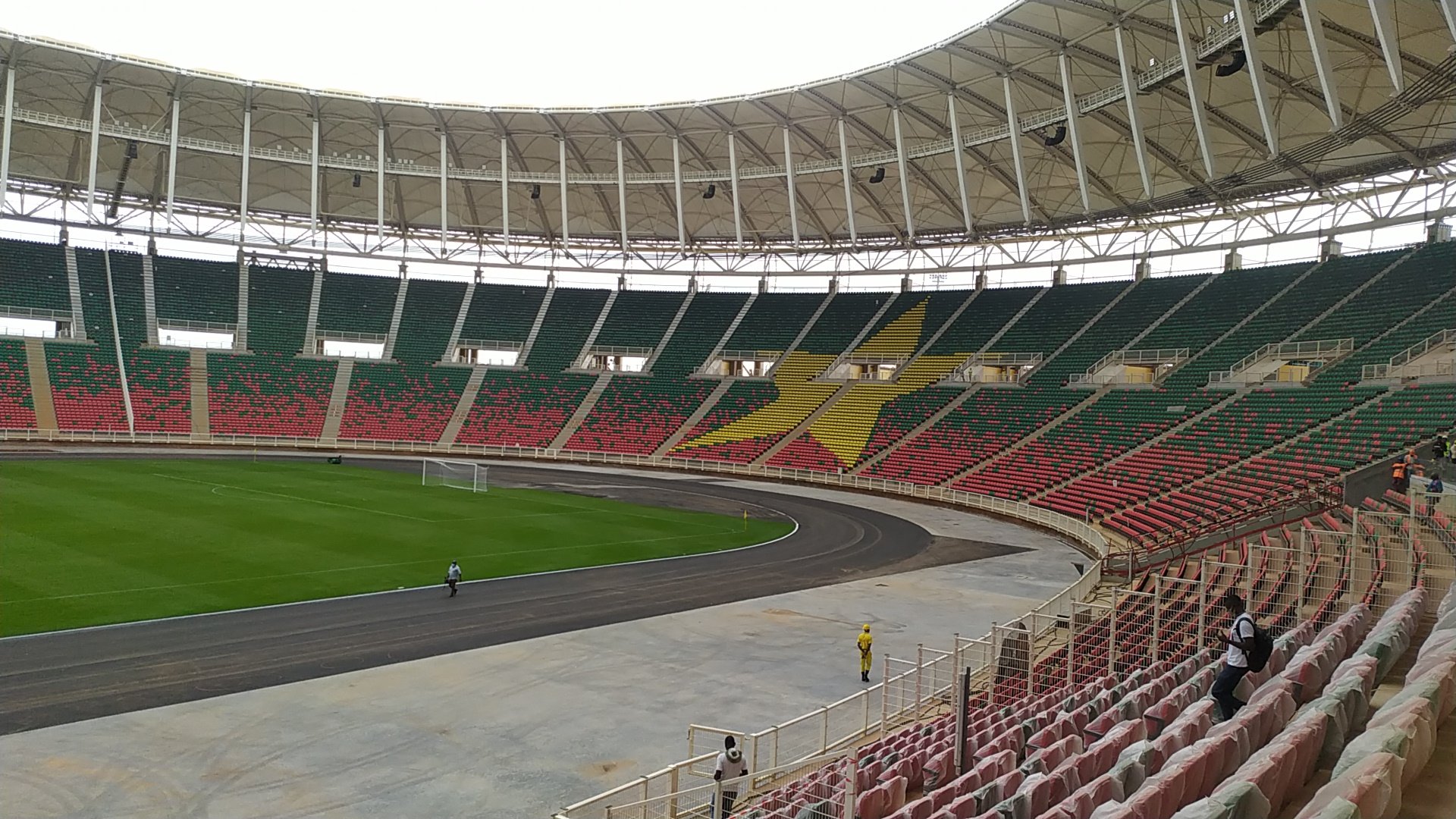 تصفيات المؤهلة لكأس العالم : الخضر يواجهون الكاميرون على  أرضية ملعب أولمبي
