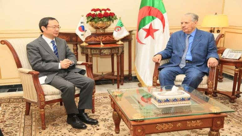 قوجيل يستقبل سفير جمهورية كوريا بالجزائر