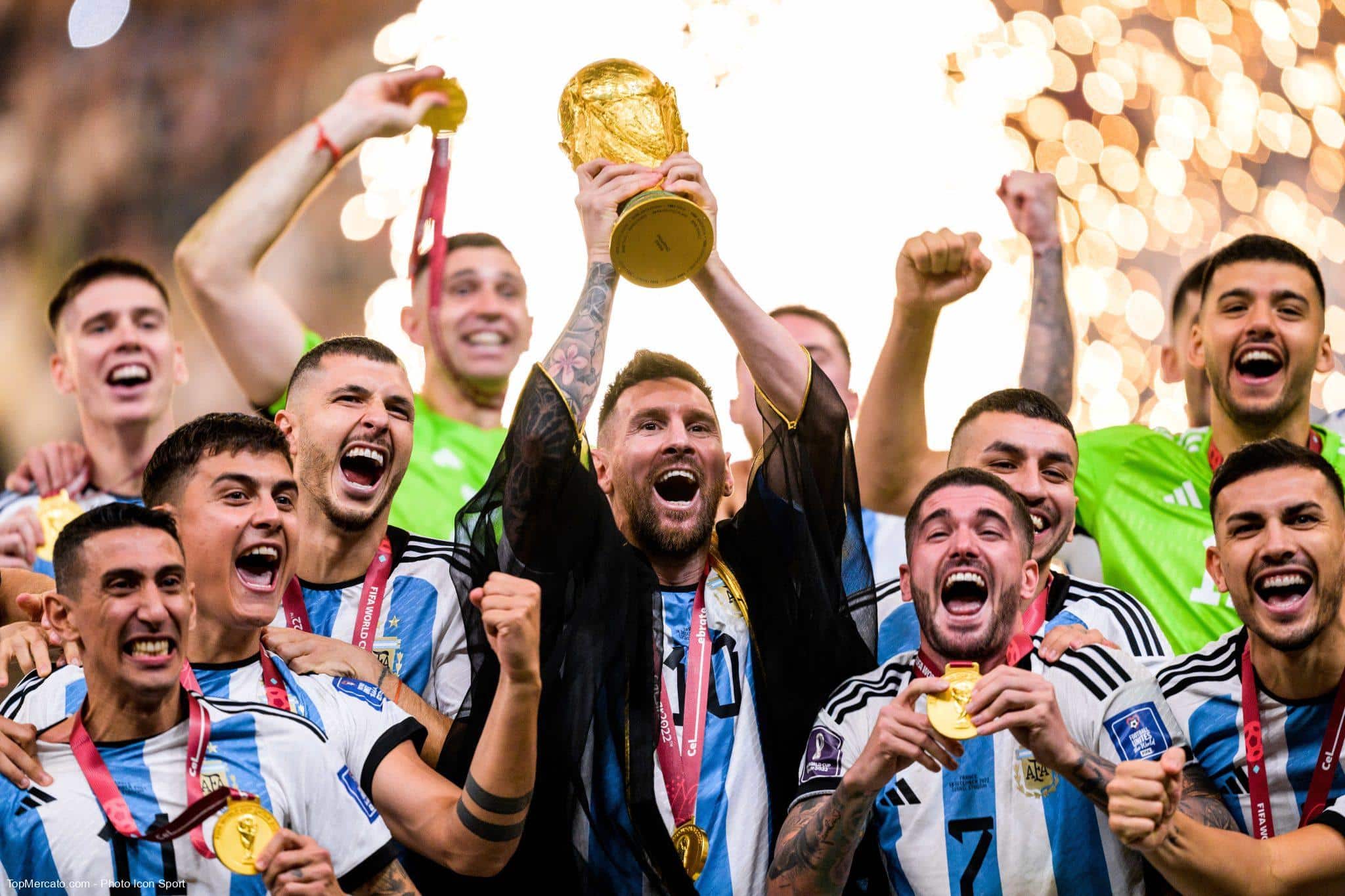 منتخب الأرجنتين يهزم فرنسا ويتوج بكأس العالم لثالث مرة في تاريخه