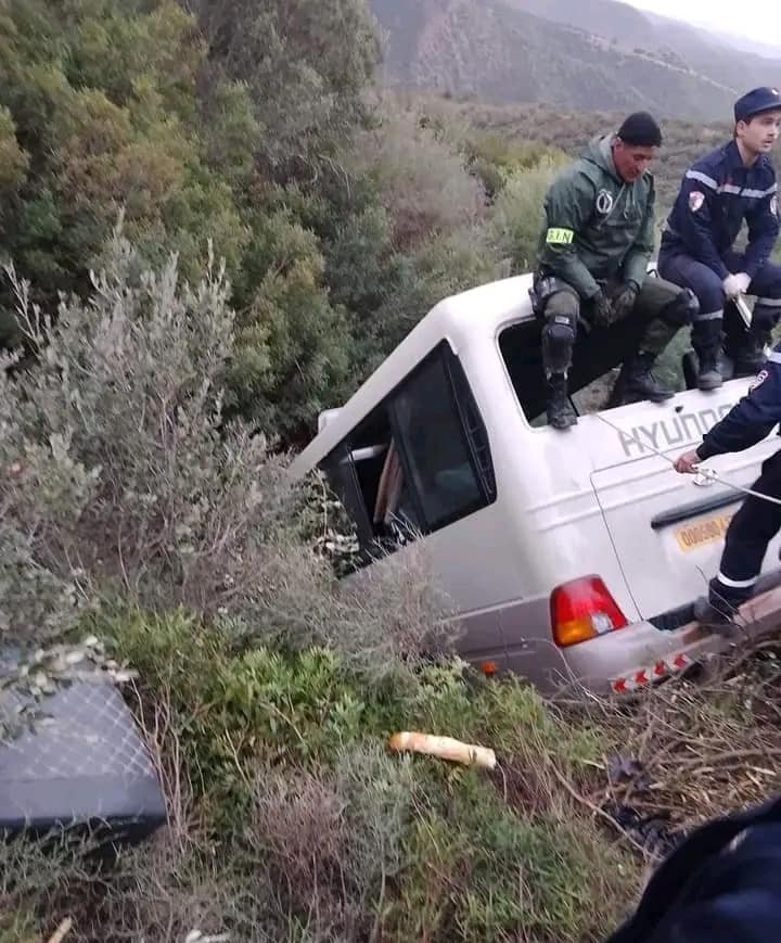 وزارة الداخلية تعزي في وفيات حادث تيكجدة بالبويرة