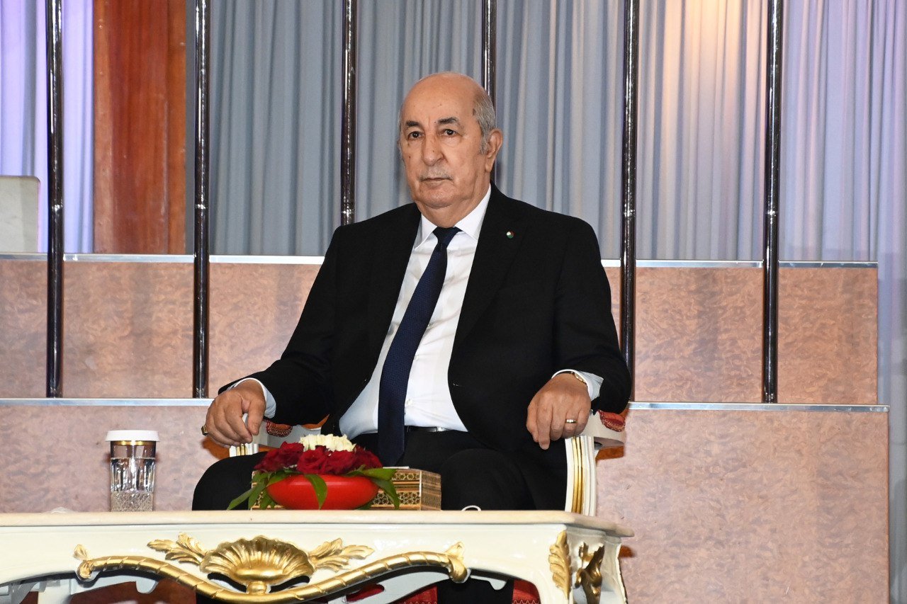 الرئيس تبون يهنئ الشعب الجزائري بحلول شهر رمضان