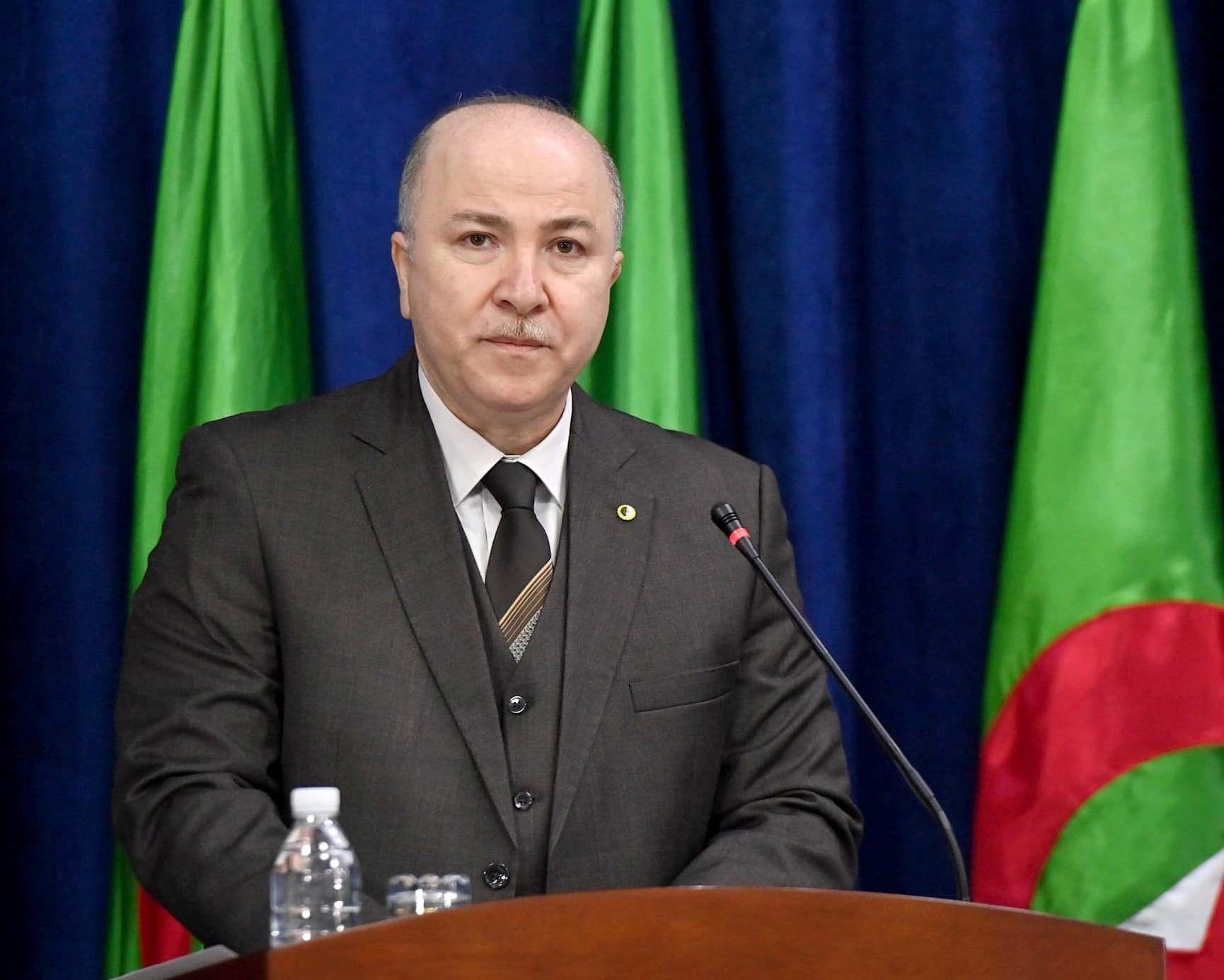 الوزير الأول أيمن بن عبد الرحمن يبعث برسالة تهنئة للجزائريين بمناسبة حلول السنة الهجرية
