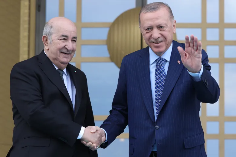 الرئيس تبون في زيارة عمل إلى جمهورية تركيا