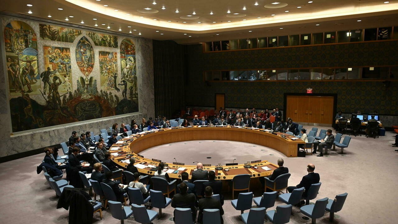 مناقشات داخل مجلس الأمن الدولي بشأن عقد هدنة إنسانية بقطاع غزة