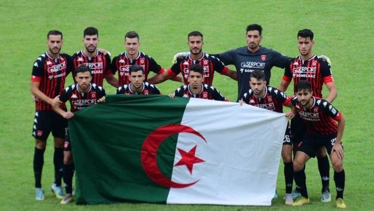 الأندية الجزائرية تساند اتحاد العاصمة