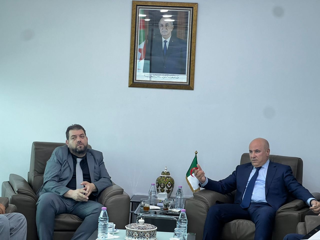 وزير التجارة زيتوني يستقبل الأمين العام للإتحاد العام للتجار والحرفيين الجزائريين