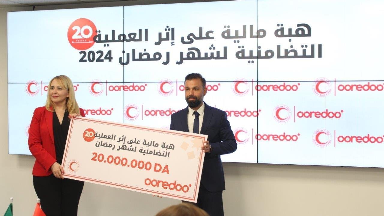 مؤسسة Ooredoo تقدم التبرع المالي الخاص بشهر رمضان لفائدة الهلال الأحمر الجزائري