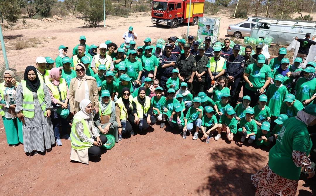 شركة "يونيليفر "الجزائر تنظم حملة تنظيف غابة "كانستيل" بوهران